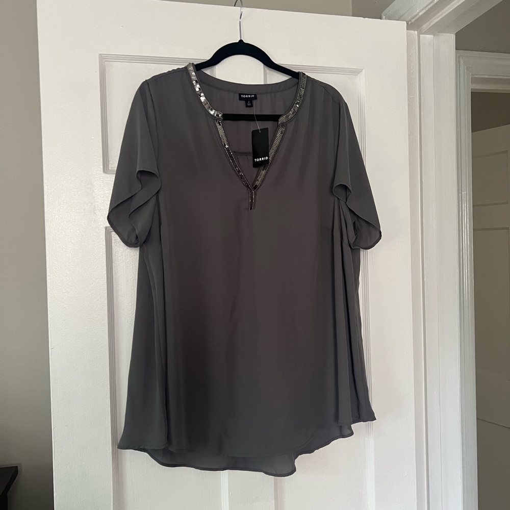 NEW Torrid Charcoal Gray Embellished Short Sleeve Blouse/Top
